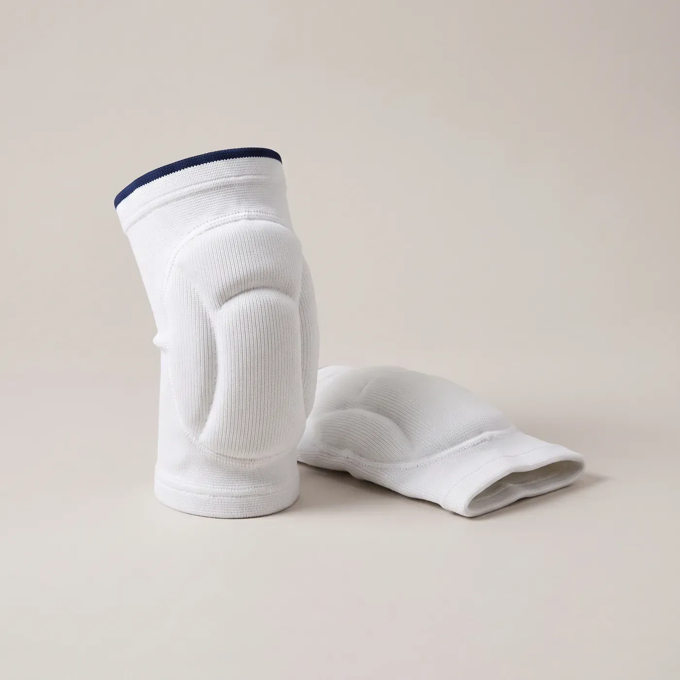 Court Knee Pads in White #colour_white