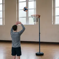 Setting practice with the target in a sports hall